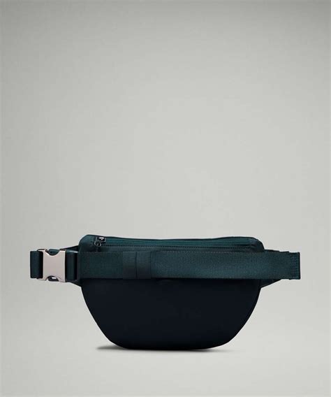 city adventurer belt bag 2.5l|lululemon adventurer belt bag.